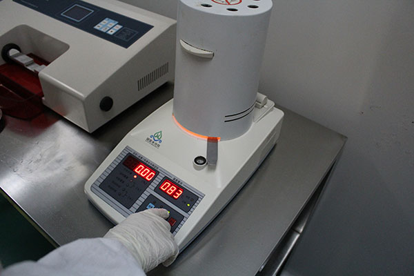 IMG_0406.jpg IMG_0406.jpg